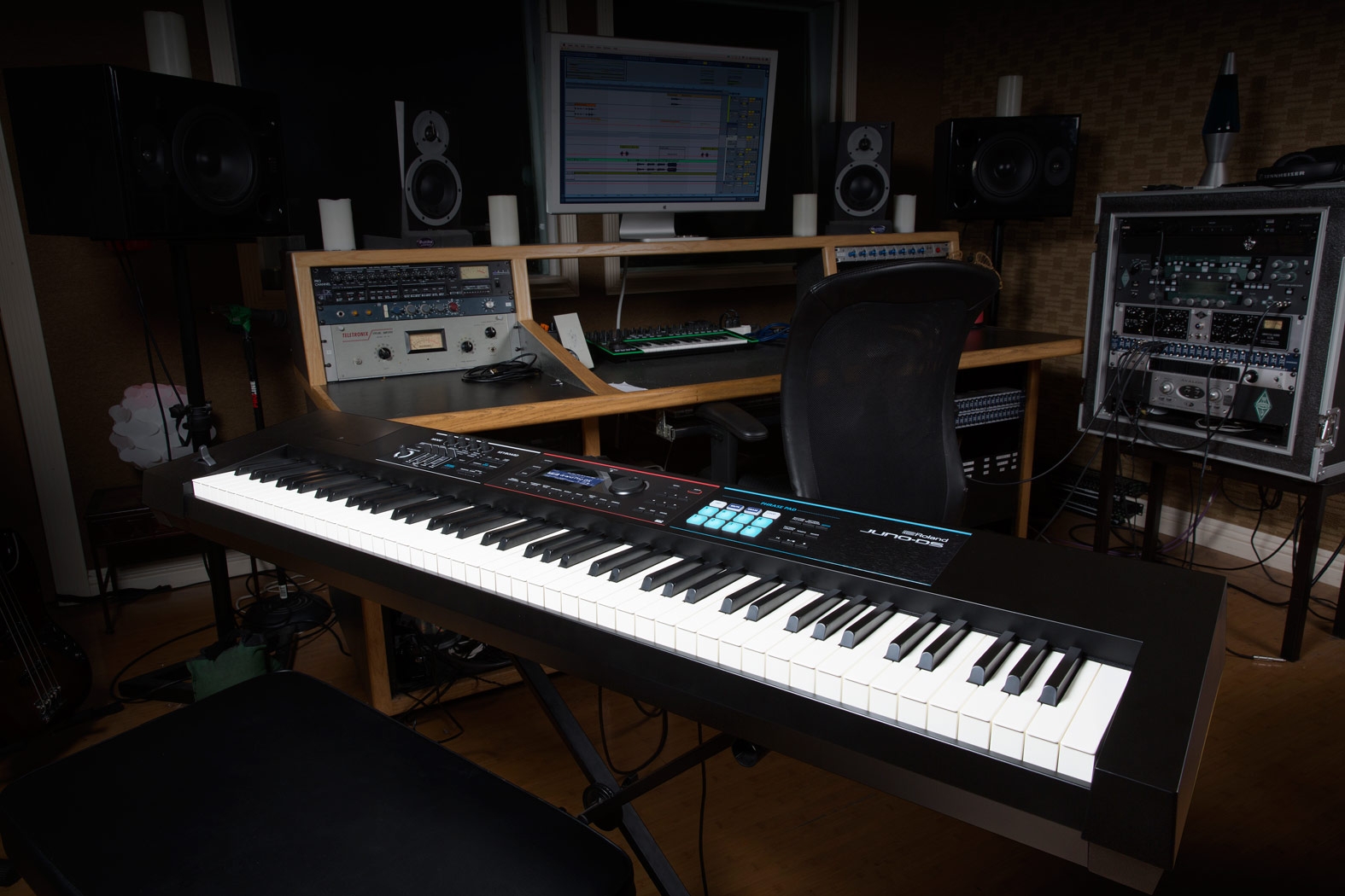 Roland JUNO-DS88 Synthesizer